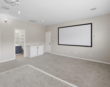 708 Hackberry Ridge Drive - Photo Thumbnail 31