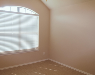 5913 Haven Lake Way - Photo Thumbnail 29