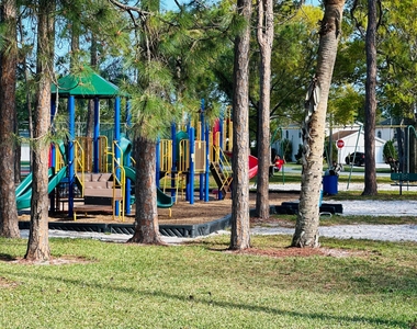 5780 Azalea Circle - Photo Thumbnail 13
