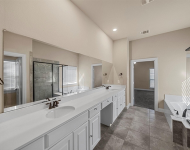 10412 Fort Davis Place - Photo Thumbnail 8