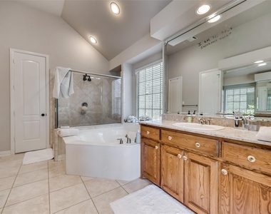 945 Pheasant Drive - Photo Thumbnail 18