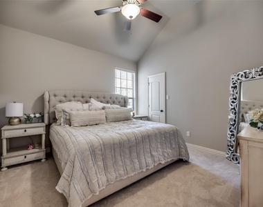 945 Pheasant Drive - Photo Thumbnail 20