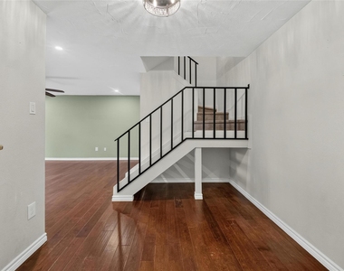 5626 Preston Oaks Road - Photo Thumbnail 24