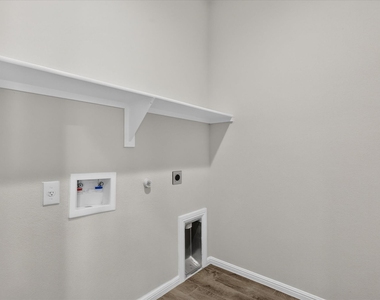 8613 Wildwest Drive - Photo Thumbnail 26