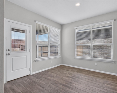 8613 Wildwest Drive - Photo Thumbnail 10