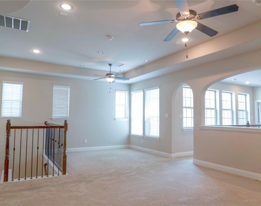 765 Huntingdon Street - Photo Thumbnail 13