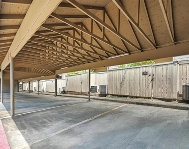 9910 Royal Lane - Photo Thumbnail 25