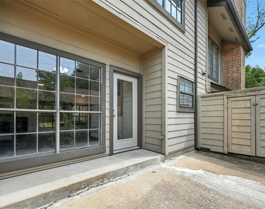 9910 Royal Lane - Photo Thumbnail 22