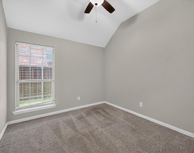 2416 Greenbrook Drive - Photo Thumbnail 14