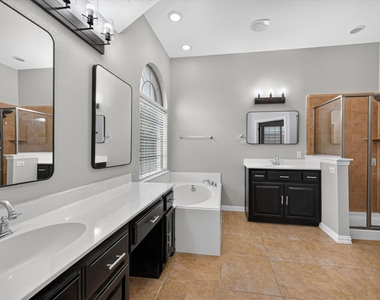 2416 Greenbrook Drive - Photo Thumbnail 9