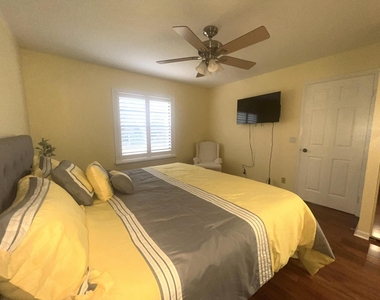 1601 Sabal Ridge Circle - Photo Thumbnail 6