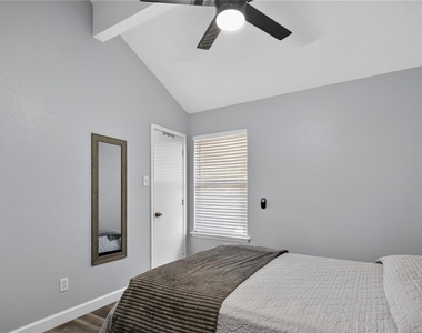 1200 Nicole Way - Photo Thumbnail 9