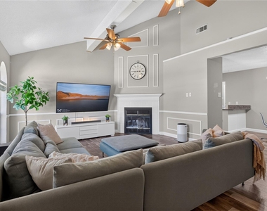1200 Nicole Way - Photo Thumbnail 3