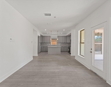 3792 Wenatche Drive - Photo Thumbnail 6