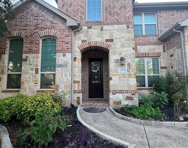 10877 Morro Bay Lane - Photo Thumbnail 4