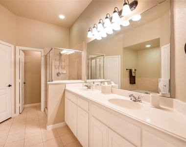 1010 Churchill Drive - Photo Thumbnail 14