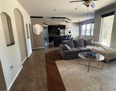 1704 Nw 164th Circle - Photo Thumbnail 4