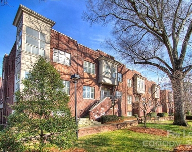 100 N Laurel Avenue - Photo Thumbnail 2