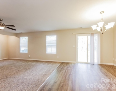 1639 Hooper Court - Photo Thumbnail 11