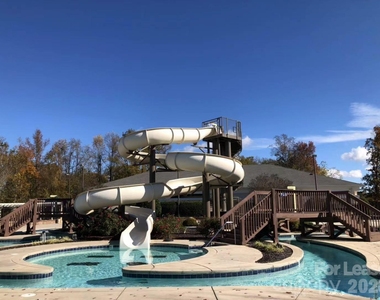 5016 Britannia Boulevard - Photo Thumbnail 27