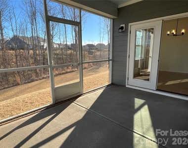 5016 Britannia Boulevard - Photo Thumbnail 7