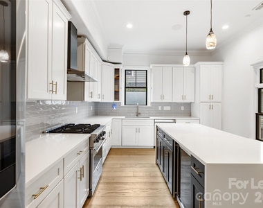 321 E Worthington Avenue - Photo Thumbnail 10