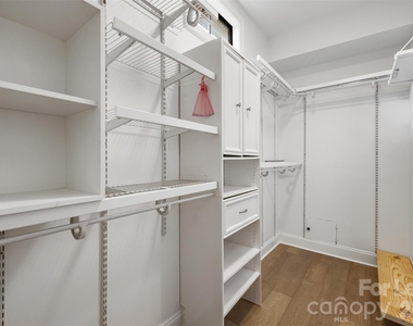 321 E Worthington Avenue - Photo Thumbnail 15