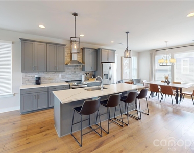 2115 Isom Street - Photo Thumbnail 19