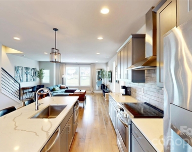 2115 Isom Street - Photo Thumbnail 15