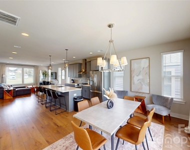 2115 Isom Street - Photo Thumbnail 9