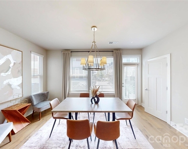 2115 Isom Street - Photo Thumbnail 7