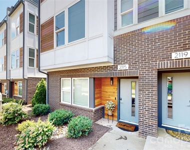 2115 Isom Street - Photo Thumbnail 1