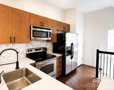 617 Mcninch Street - Photo Thumbnail 9