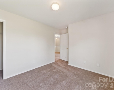 8605 Redding Glen Avenue - Photo Thumbnail 24