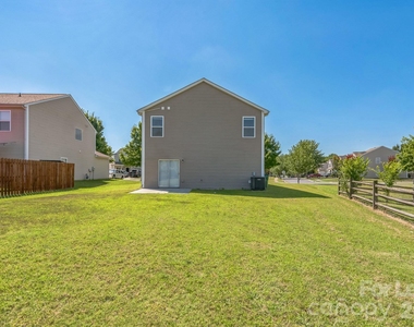 8605 Redding Glen Avenue - Photo Thumbnail 26
