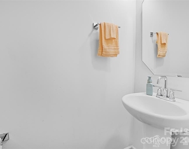 13012 Suncreek Terrace - Photo Thumbnail 10