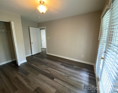 10310 Mcgoogan Lane - Photo Thumbnail 19
