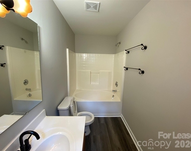10310 Mcgoogan Lane - Photo Thumbnail 13
