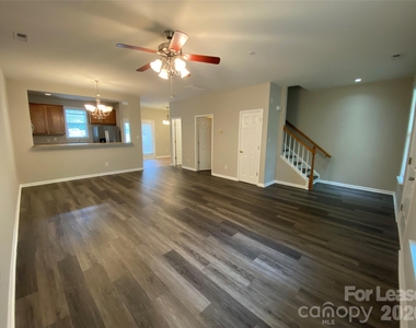 10310 Mcgoogan Lane - Photo Thumbnail 5