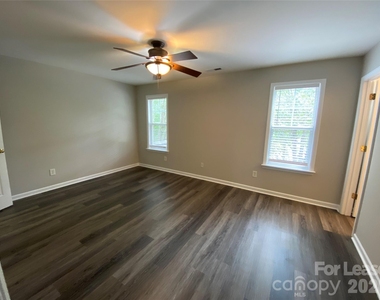 10310 Mcgoogan Lane - Photo Thumbnail 8