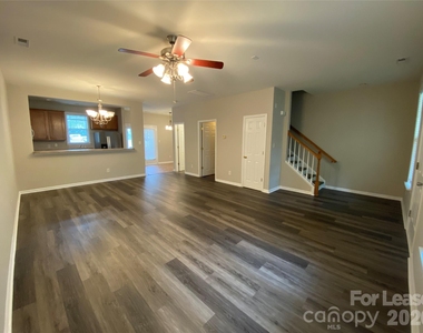 10310 Mcgoogan Lane - Photo Thumbnail 3