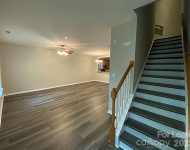 10310 Mcgoogan Lane - Photo Thumbnail 7