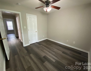 10310 Mcgoogan Lane - Photo Thumbnail 17
