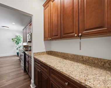20264 Harroway Drive - Photo Thumbnail 15