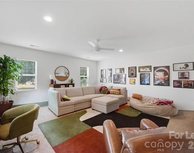 20264 Harroway Drive - Photo Thumbnail 31