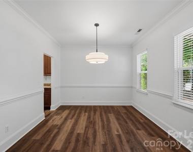 20264 Harroway Drive - Photo Thumbnail 6