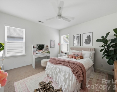 20264 Harroway Drive - Photo Thumbnail 23