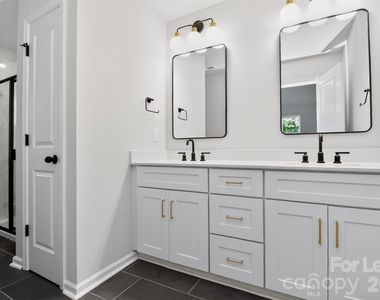 333 N Hoskins Road - Photo Thumbnail 22