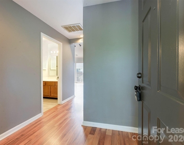 766 Marsh Road - Photo Thumbnail 4