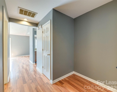 766 Marsh Road - Photo Thumbnail 5